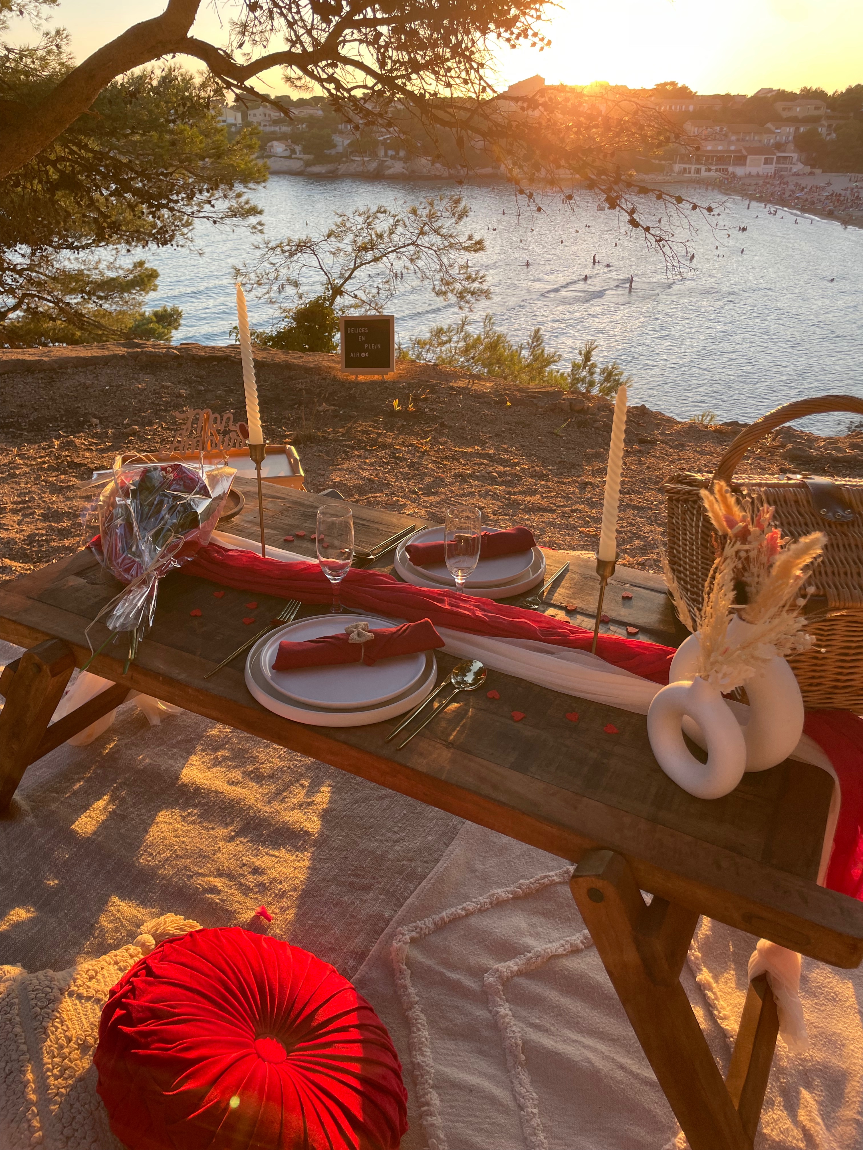 Vue plage avec setup romantique